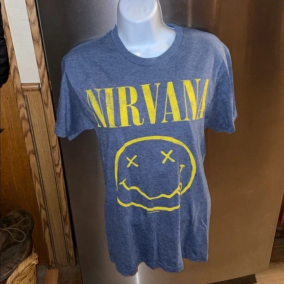 NIRVANA T-Shirt 🤪 - Picture 7 of 11